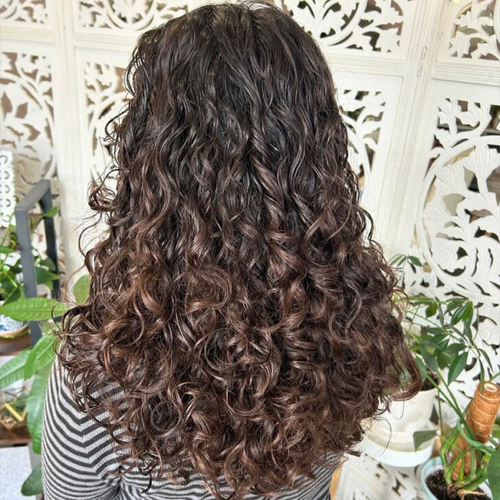 Type 2C Hair: Essential Style & Care Guide for Defined Waves